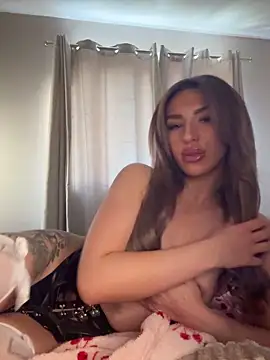 Hisnaughtylilthing online show from April 2026 06:21:01 PM