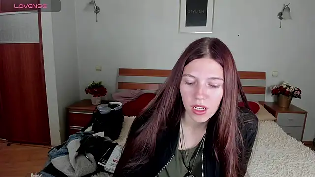 MaryRapunzel online show from April 2026 07:09:02 PM