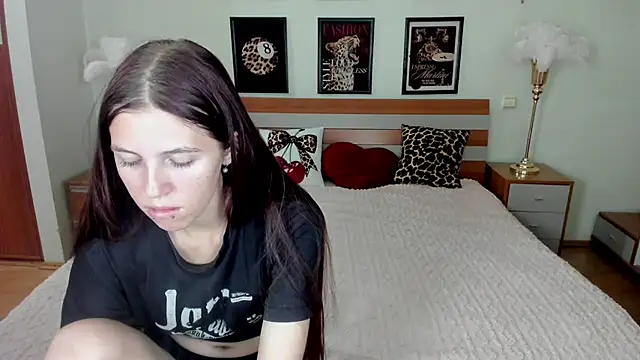 Snapshot of MaryRapunzel chatting on June 2026 08:13:01 PM MaryRapunzel online show from June 2026 08:13:01 PM