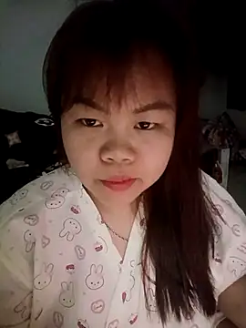 Truxcy1 online show from May 2026 06:08:01 AM