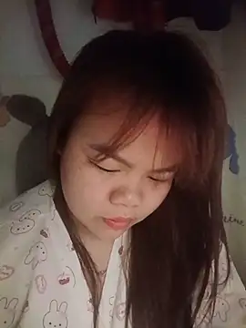 Truxcy1 online show from May 2026 07:53:02 PM