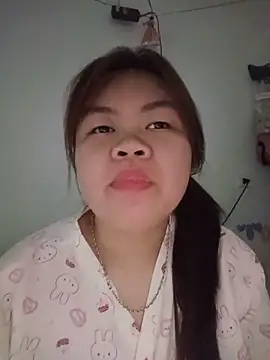Truxcy1 online show from May 2026 12:52:02 AM