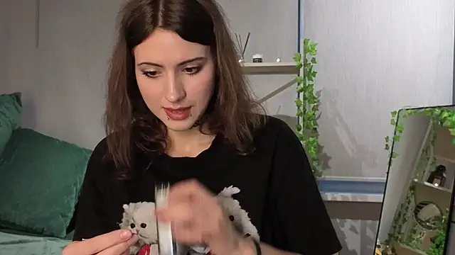 lovergirl4me online show from April 2026 02:56:01 PM