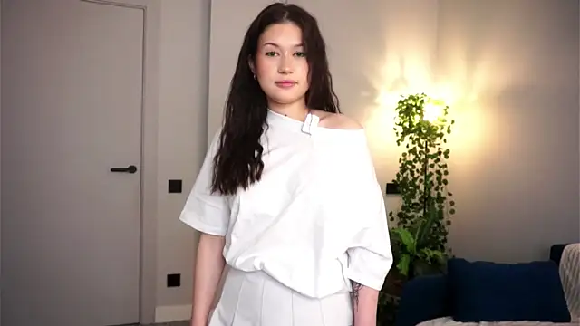 SaraSwartz online show from April 2026 05:10:01 AM