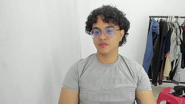 Donatello versus online show from April 2026 02:51:02 AM