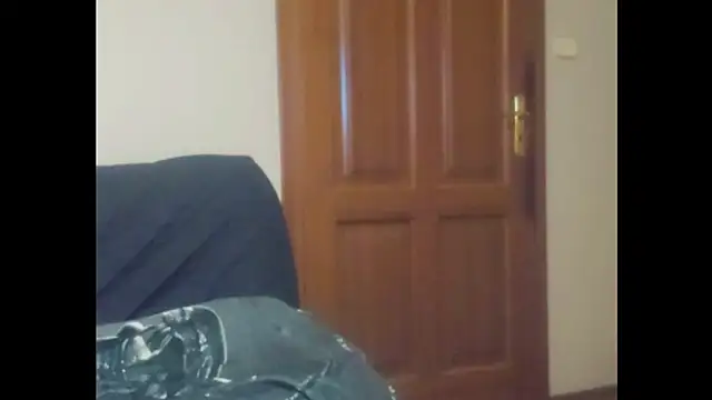 EscapedSibilant online show from July 2026 08:13:02 PM