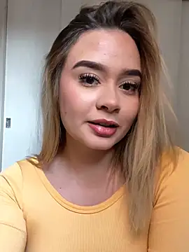 Snapshot of Sofia_pamela_ chatting on April 2026 07:11:02 PM Sofia pamela online show from April 2026 07:11:02 PM