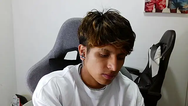 dany fans online show from April 2026 12:08:01 AM