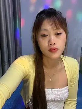 Snapshot of Ly-sexyy chatting on April 2026 05:14:01 PM Ly-sexyy online show from April 2026 05:14:01 PM