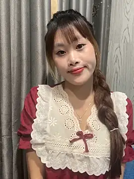 Snapshot of Ly-sexyy chatting on May 2026 04:15:02 PM Ly-sexyy online show from May 2026 04:15:02 PM