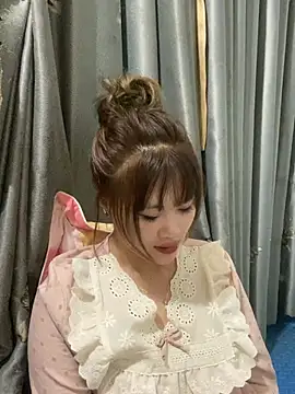 Snapshot of Ly-sexyy chatting on May 2026 04:06:02 AM Ly-sexyy online show from May 2026 04:06:02 AM