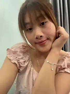 Snapshot of Ly-sexyy chatting on May 2026 04:19:01 AM Ly-sexyy online show from May 2026 04:19:01 AM