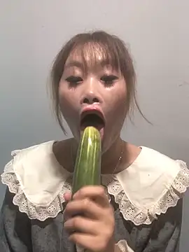 Snapshot of Ly-sexyy chatting on May 2026 02:05:01 PM Ly-sexyy online show from May 2026 02:05:01 PM