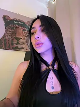 Snapshot of IsabellaNoir_ chatting on July 2026 05:44:02 PM IsabellaNoir online show from July 2026 05:44:02 PM
