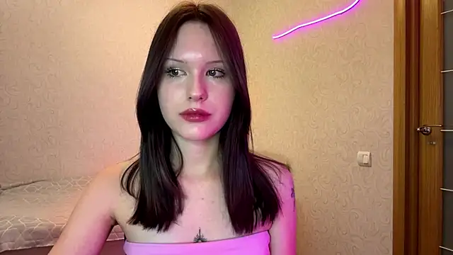 HoneyBlink online show from May 2026 02:14:01 PM