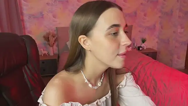 Tiana Belle online show from May 2026 01:01:02 AM