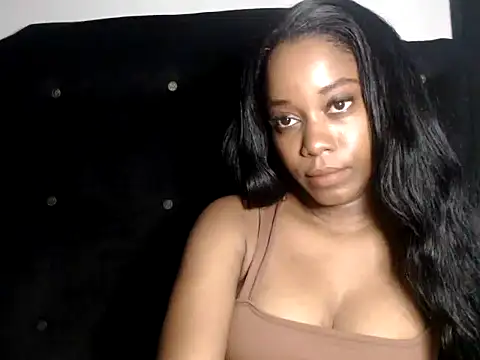 Enchantriss online show from December 2025 08:04:01 PM