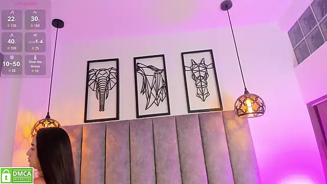 Vanne Queen  online show from May 2026 11:26:01 AM