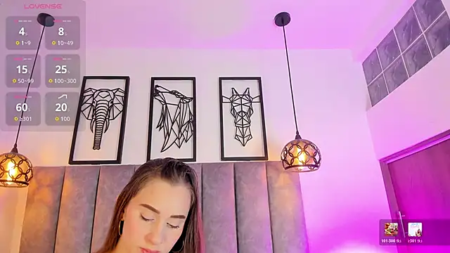 Vanne Queen  online show from May 2026 11:15:01 AM