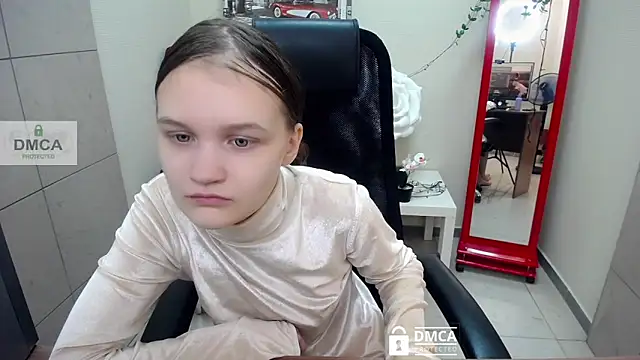 Snapshot of _donnaSia_ chatting on May 2026 06:10:02 AM donnaSia online show from May 2026 06:10:02 AM