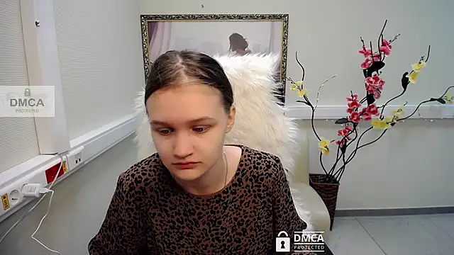 Snapshot of _donnaSia_ chatting on June 2026 06:19:02 AM donnaSia online show from June 2026 06:19:02 AM