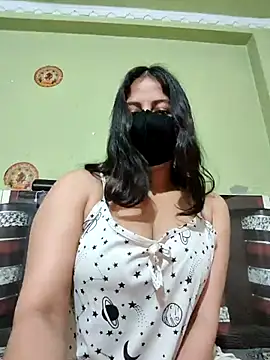 Snapshot of Priya_9945 chatting on June 2026 04:10:01 AM Priya 9945 online show from June 2026 04:10:01 AM