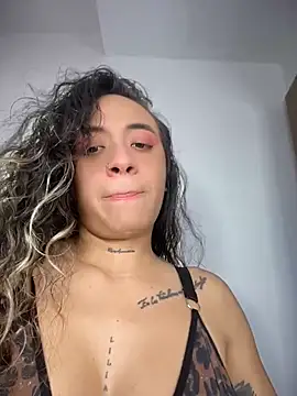 SinSirenXXX online show from May 2026 01:27:02 PM