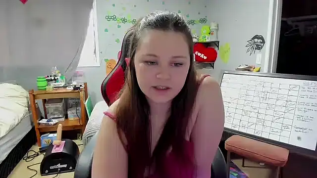 DelilaFields2 online show from May 2026 06:57:02 PM