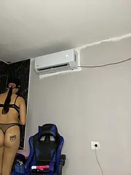 ValentinaLux Oficiall online show from July 2026 06:36:01 PM