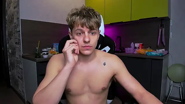 prince nik online show from May 2026 08:25:02 PM