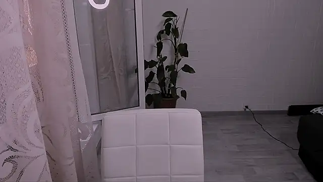 Snapshot of VikaViktoria chatting on June 2026 05:02:02 PM VikaViktoria online show from June 2026 05:02:02 PM