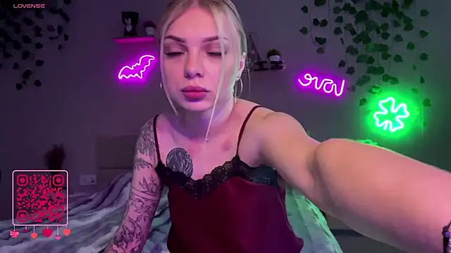 CandyRass online show from June 2026 08:18:02 AM