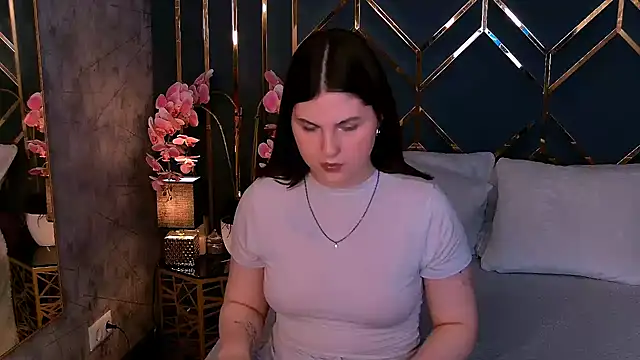 IvySimmons online show from May 2026 04:07:02 AM