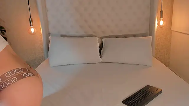 cherry-boomb online show from April 2026 12:44:02 PM