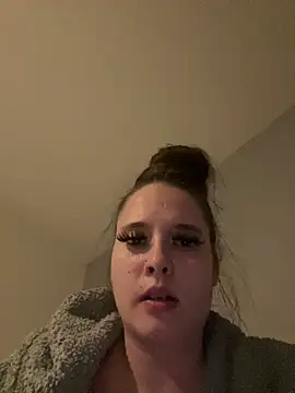 Poppylooloo online show from May 2026 07:55:02 PM