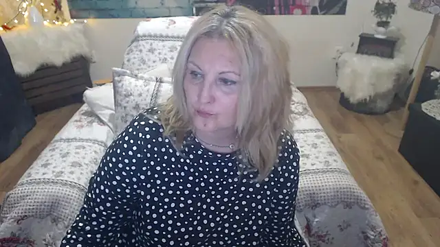 Divineblond online show from March 2025 08:50:02 PM