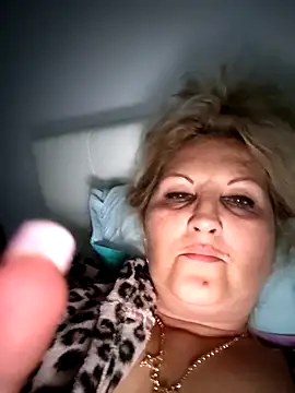 Divineblond online show from September 2025 07:41:01 PM