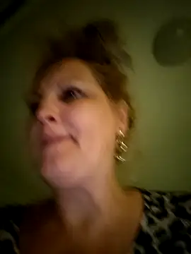 Divineblond online show from October 2025 07:11:02 PM