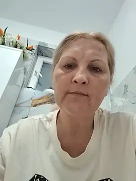 Divineblond online show from April 2026 08:28:01 PM