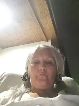 Divineblond online show from June 2026 10:52:02 PM