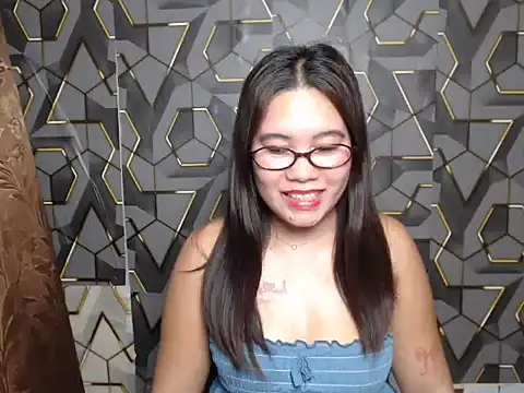 Snapshot of ur_prettychelsie chatting on June 2026 11:09:01 AM ur prettychelsie online show from June 2026 11:09:01 AM