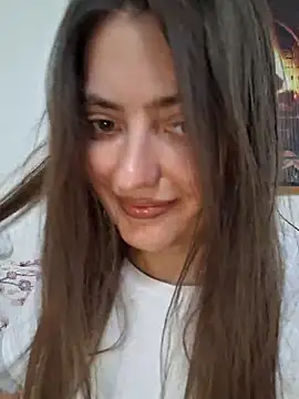 Alba2331 online show from May 2026 01:51:01 PM