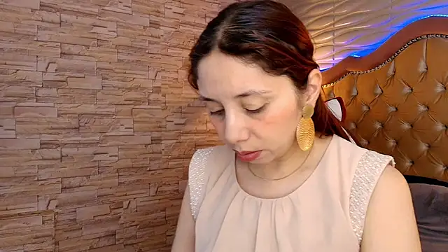 stephaniesun  online show from April 2026 12:40:01 PM