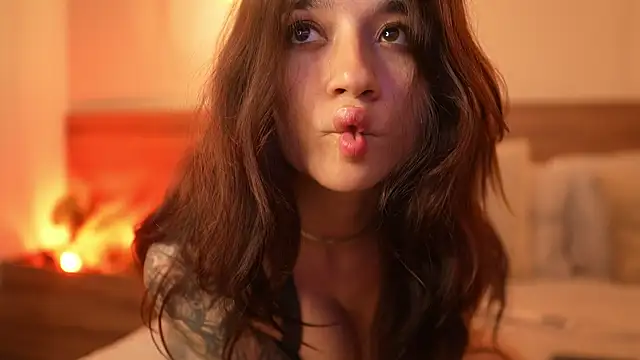 Charlotte Rossee online show from July 2026 06:20:01 PM