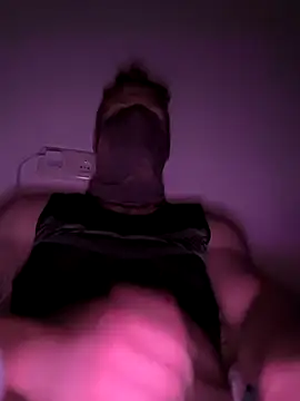 Ben2121- online show from April 2026 11:39:02 PM