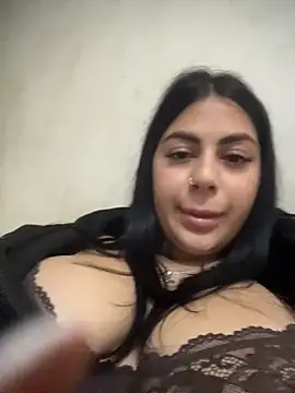 LilyLovell online show from April 2026 08:57:02 PM