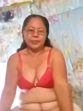 Snapshot of Maleta56 chatting on June 2026 01:21:02 PM Maleta56 online show from June 2026 01:21:02 PM