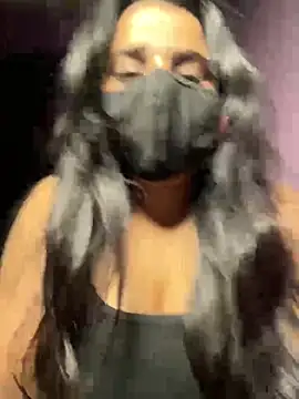 itssofi20 online show from April 2026 06:27:02 PM