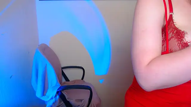 MonikPoli online show from May 2026 07:52:02 PM