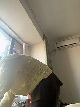 xiaoyan-888 online show from May 2026 10:12:01 AM